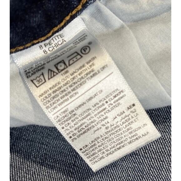 OLD NAVY Blue Curvy Profile Mid Rise Cut Off Jeans Womens Size 8 Petite - Picture 3 of 6